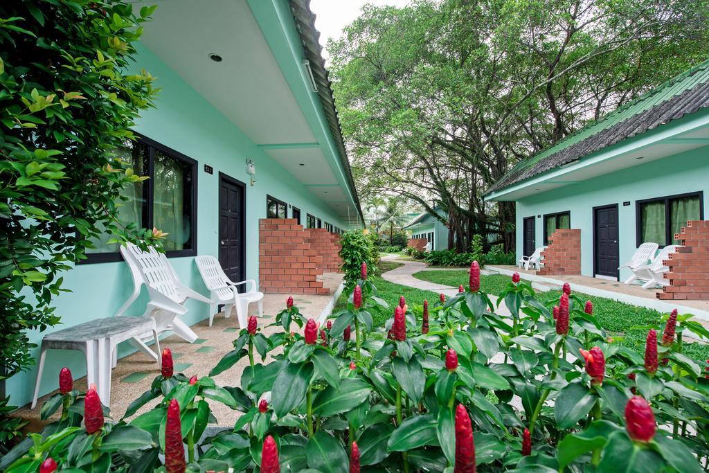 Baantonsai Garden Resort Patong Exterior photo