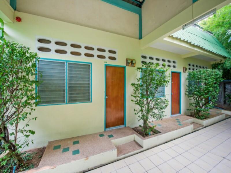 Baantonsai Garden Resort Patong Exterior photo
