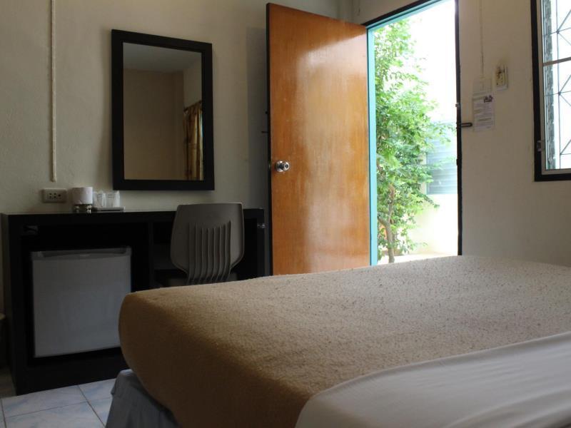 Baantonsai Garden Resort Patong Exterior photo